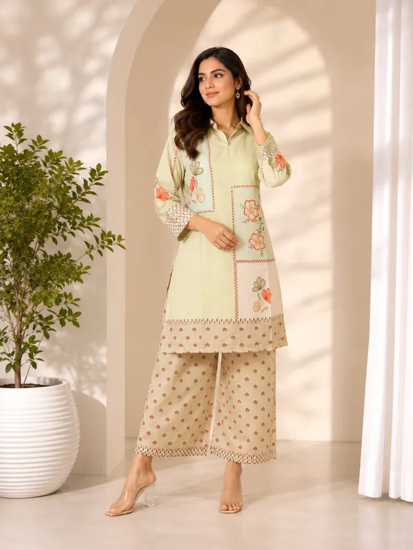 Green_Rayon_Straight_Floral_Kurta_Palazzo_Set_For_Women