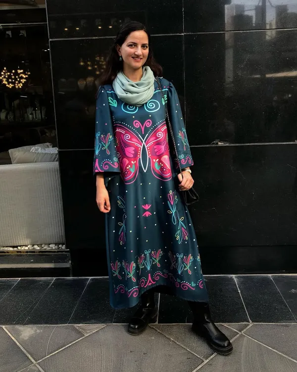 Blue_Korean_Bsy_Printed_Relaxed_Fit_Long_Dress_For_Women