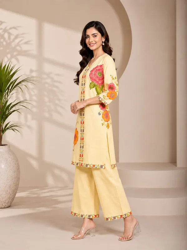 Yellow_Rayon_Floral_Print_Straight_Kurta_Palazzo_Set_For_Women