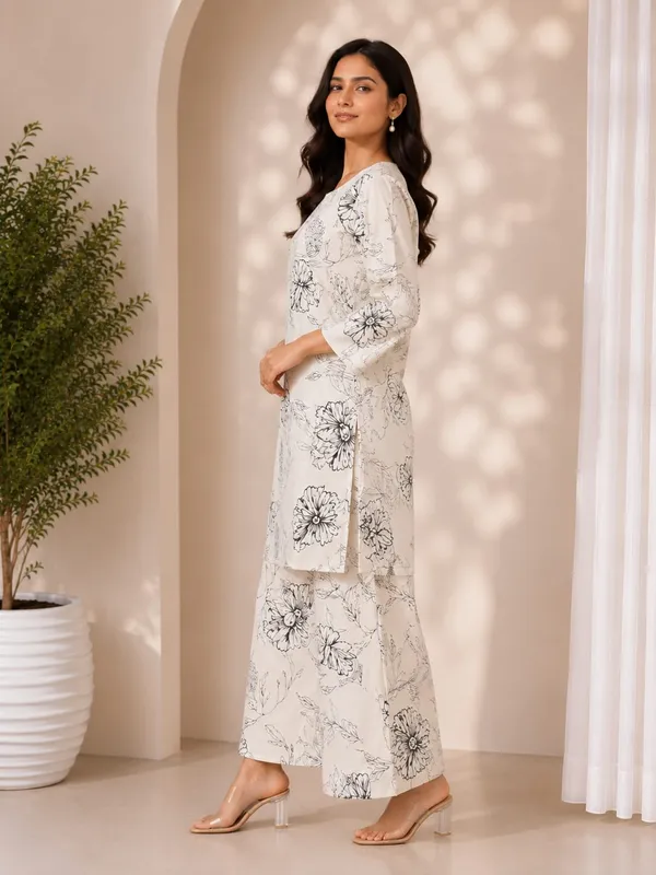 Cream_Rayon_Floral_Print_Straight_Kurta_Palazzo_Set_For_Women