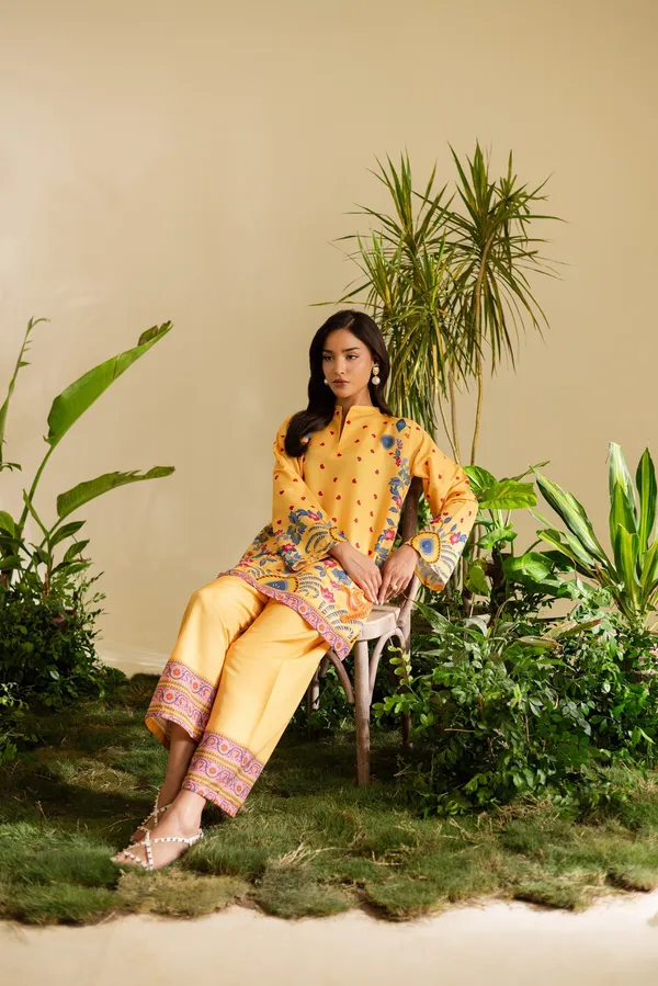 Yellow_Korean_Bsy_Printed_Straight_Kurta_Pant_Set_For_Women