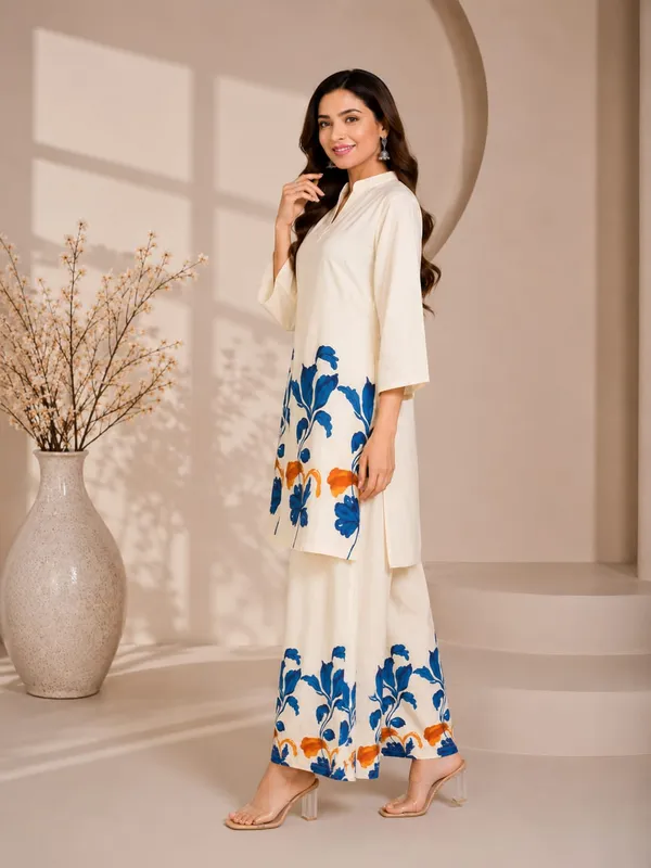 Ivory_Rayon_Straight_Floral_Kurta_Set_For_Women