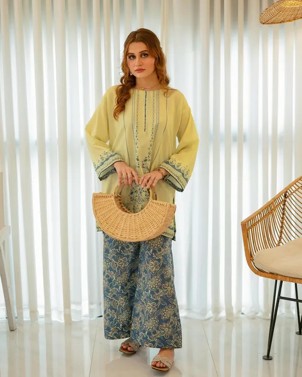 Yellow_Korean_Bsy_Printed_Straight_Kurta_Palazzo_Set_For_Women