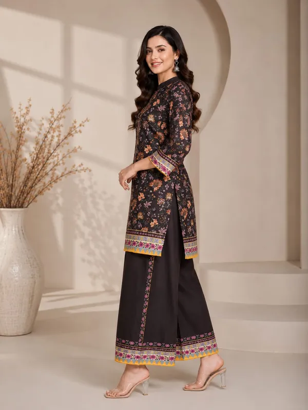 Black_Rayon_Floral_Straight_Kurta_Palazzo_Set_For_Women