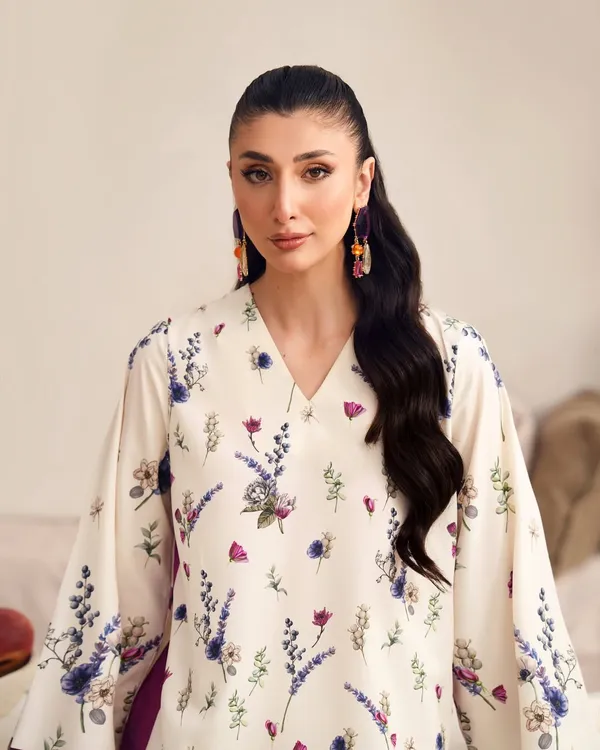 Cream_Korean_Bsy_Floral_Print_Co-Ord_Set_For_Women
