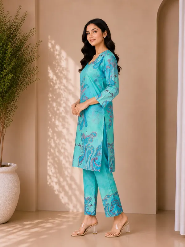 Turquoise_Rayon_Straight_Paisley_Kurta_Set_For_Women
