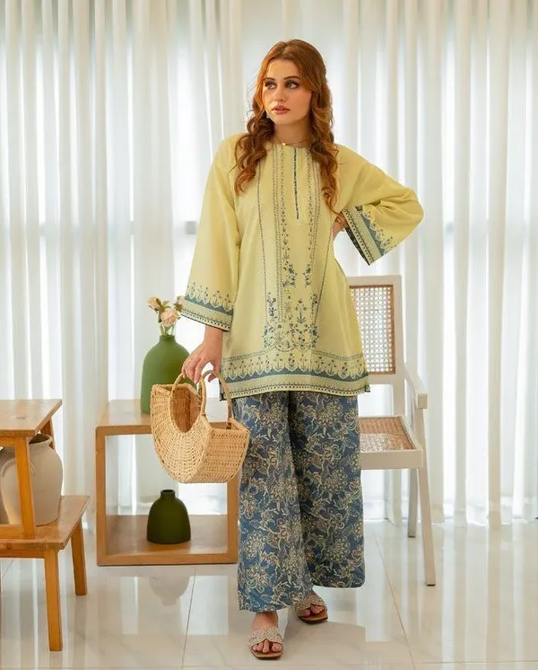 Yellow_Korean_Bsy_Printed_Straight_Kurta_Palazzo_Set_For_Women