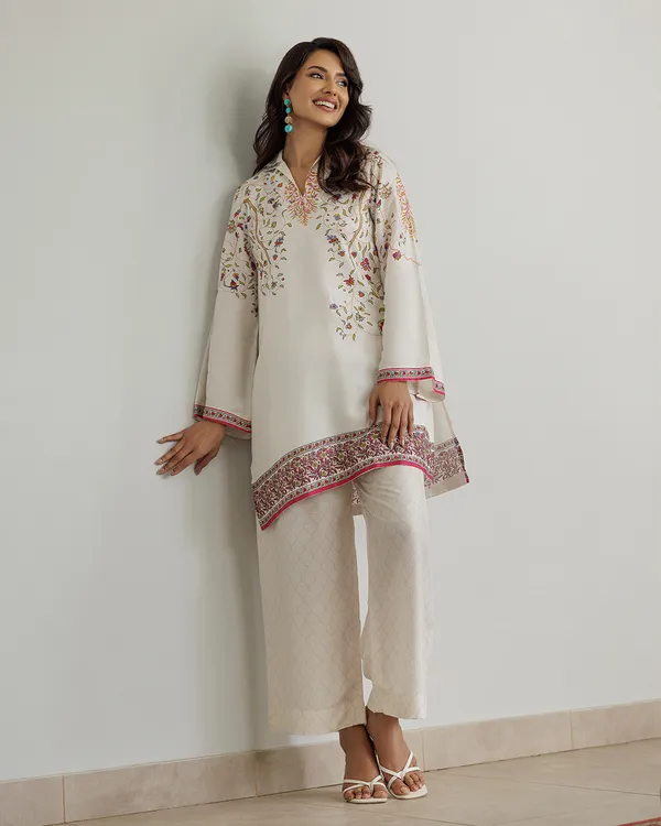 Cream_Korean_Bsy_Printed_Co-Ord_Set_For_Women