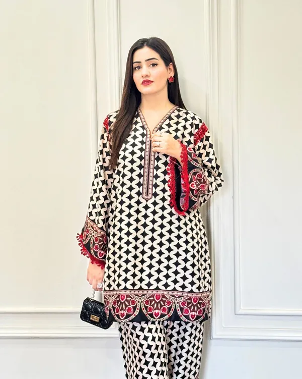 Black_Korean_Bsy_Printed_Co-Ord_Set_For_Women