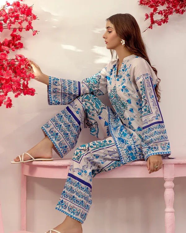 White_Korean_Bsy_Relaxed_Floral_Printed_Co-Ord_Set_For_Women