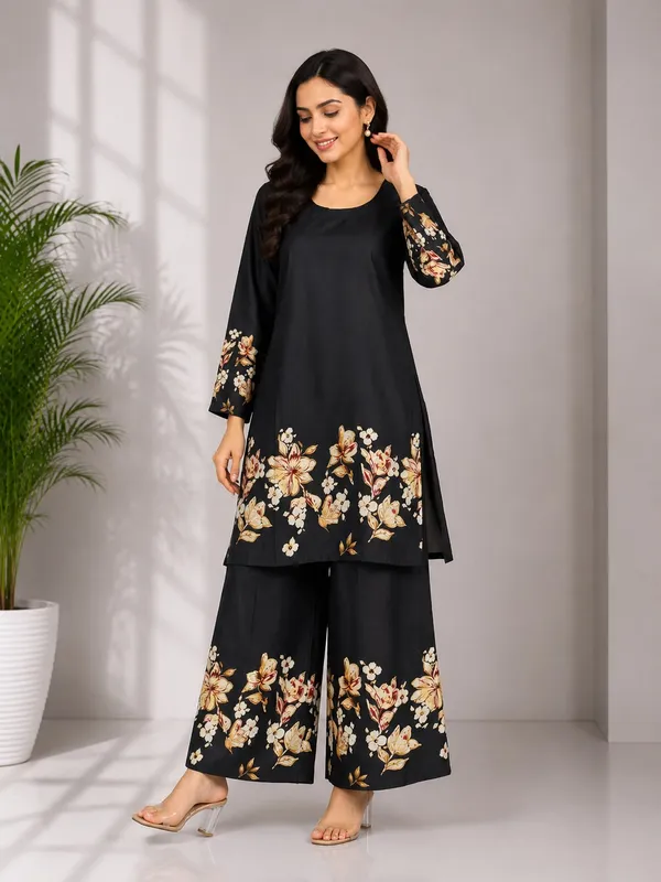 Black_Rayon_Relaxed_Floral_Kurta_Palazzo_Set_For_Women