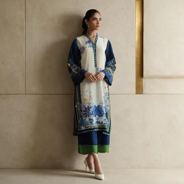 Blue_Korean_Bsy_Straight_Floral_Print_Kurta_Set_For_Women