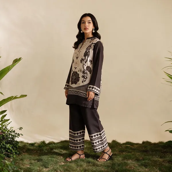 Black_Linen_Straight_Floral_Print_Kurta_Set_For_Women