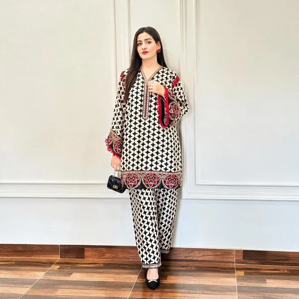 Black_Korean_Bsy_Printed_Co-Ord_Set_For_Women