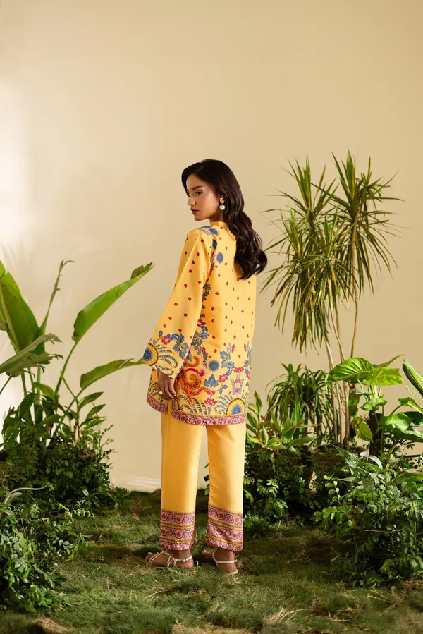 Yellow_Korean_Bsy_Printed_Straight_Kurta_Pant_Set_For_Women