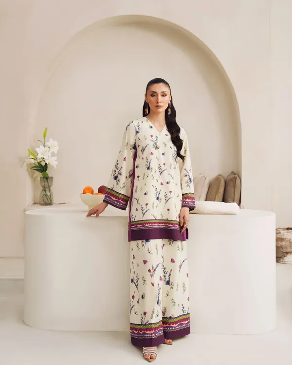 Cream_Korean_Bsy_Floral_Print_Co-Ord_Set_For_Women
