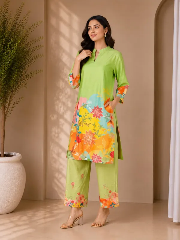 Green_Rayon_Straight_Floral_Kurta_Set_For_Women