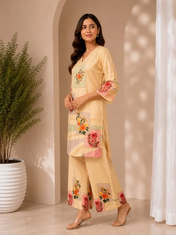 Beige_Rayon_Relaxed_Floral_Kurta_Palazzo_Set_For_Women