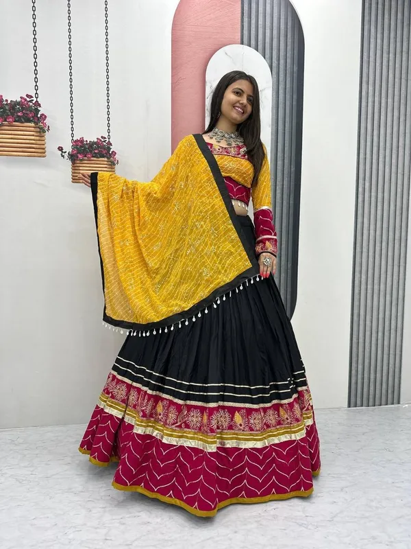Yellow_Printed_Lehenga_Choli_Set_For_Women