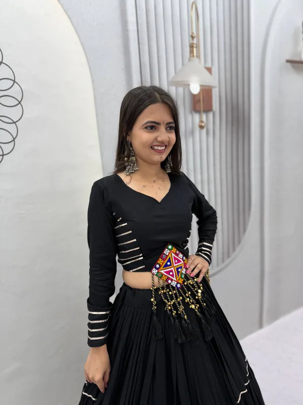 Black_Embellished_Lehenga_Set_For_Women