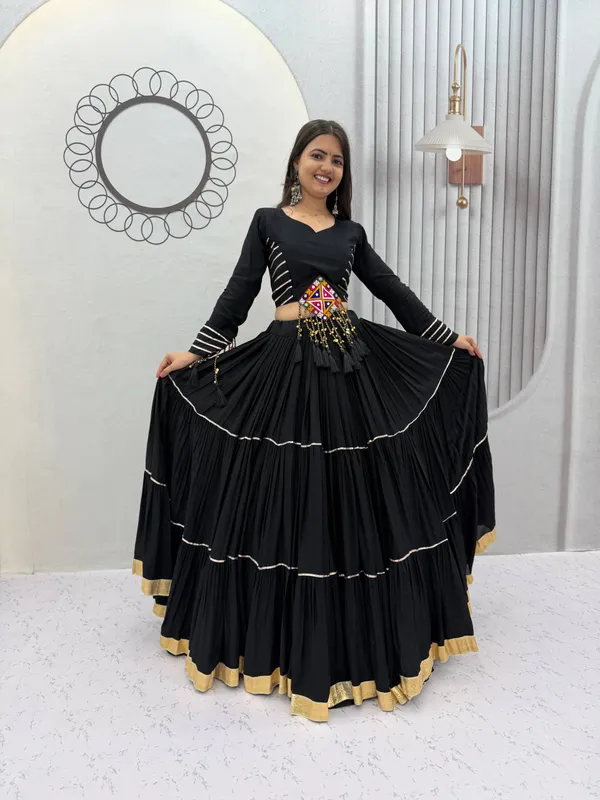 Black_Embellished_Lehenga_Set_For_Women