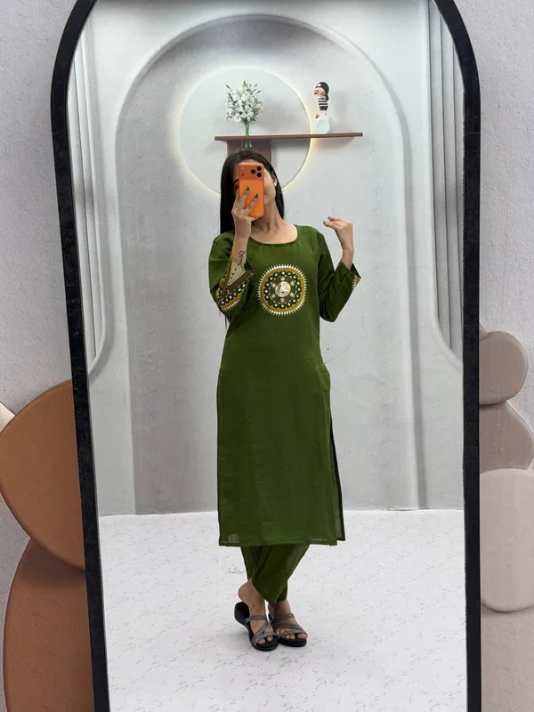 Green_Embroidered_Straight_Kurta_Set_For_Women