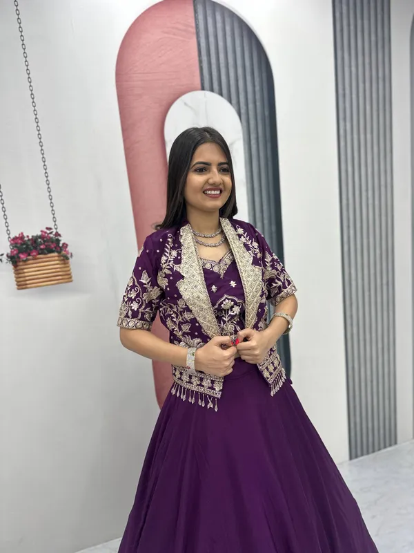 Purple_Embroidered_Lehenga_Choli_Set_For_Women
