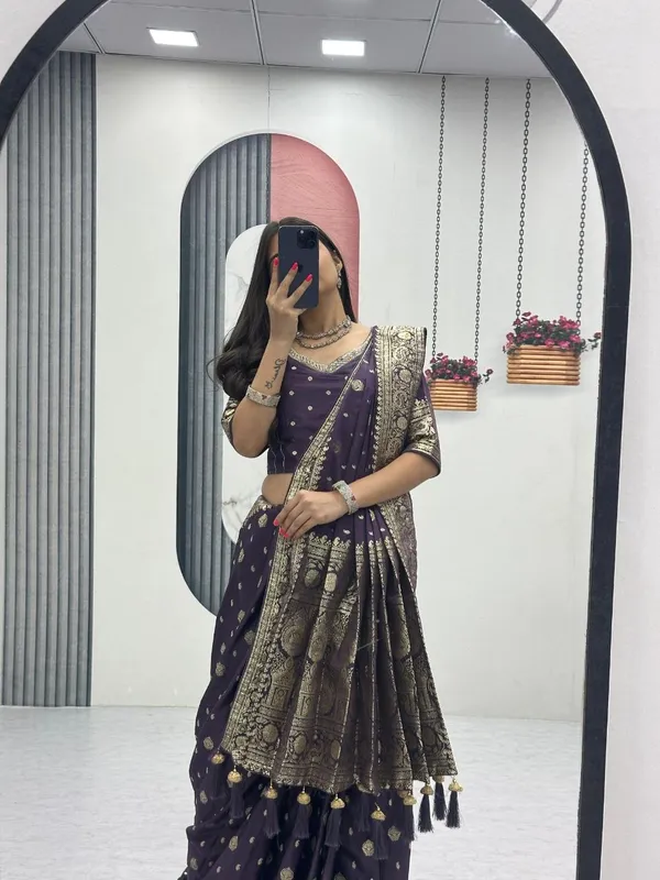 Purple_Printed_Traditional_Saree_For_Women