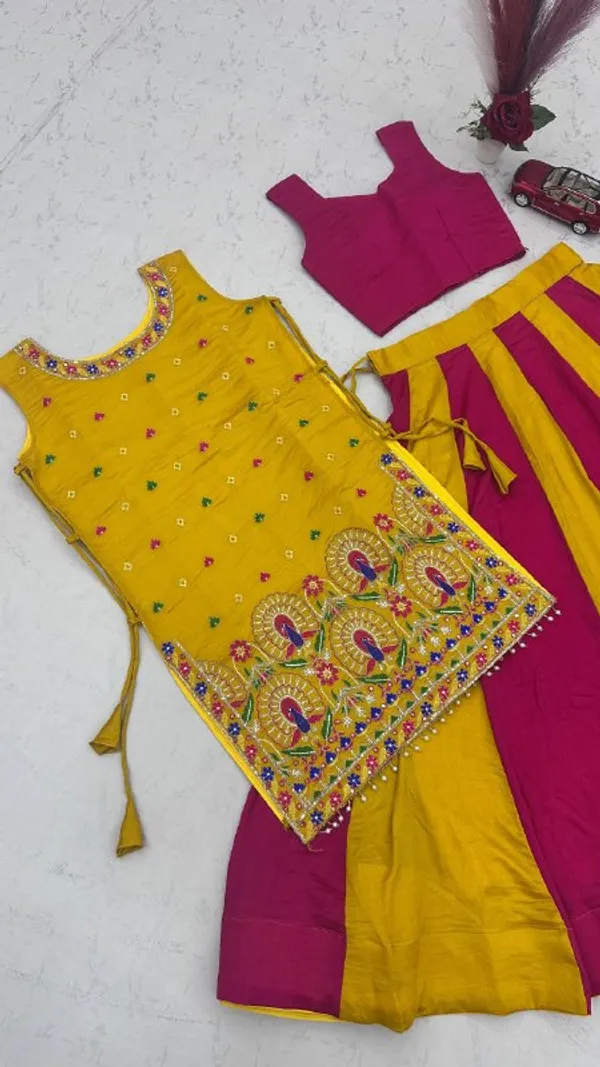 Yellow_Traditional_Lehenga_Choli_Set_For_Women