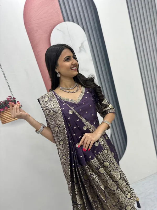 Purple_Printed_Traditional_Saree_For_Women