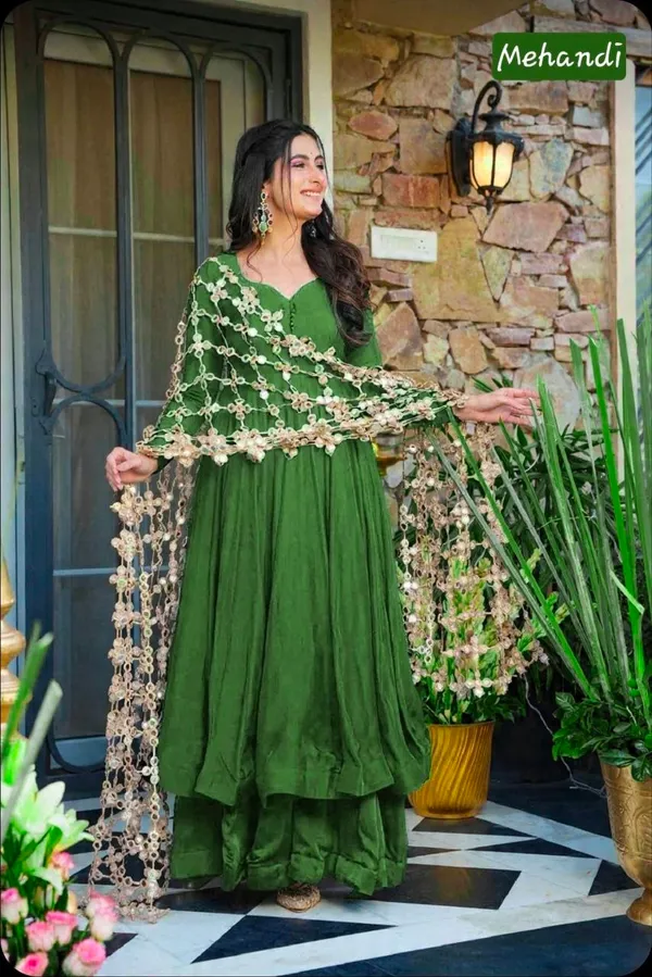 Green_Flared_Anarkali_Suit_Set_With_Dupatta_For_Women