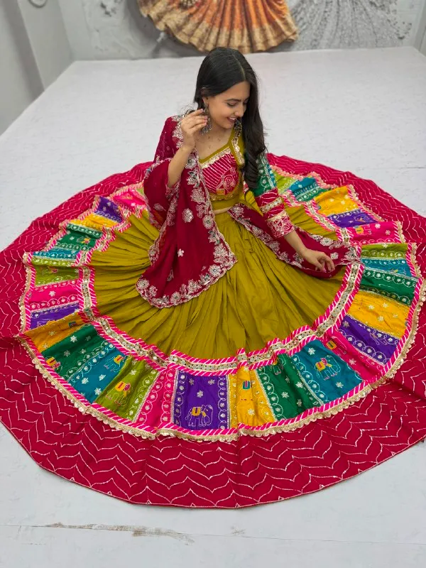 Multicolor_Traditional_Lehenga_Choli_Set_For_Women