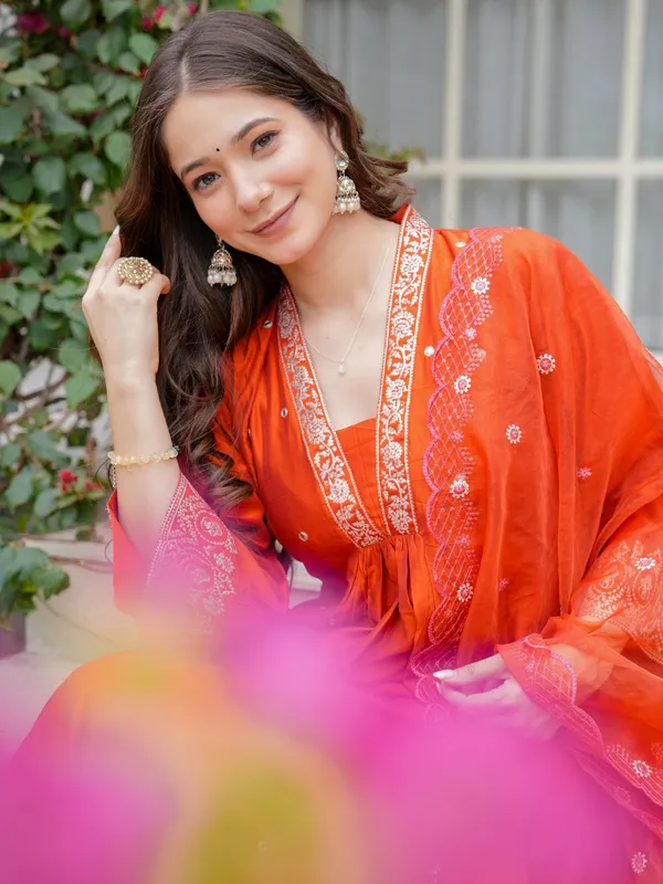 Rust_Red_Embroidered_Straight_Kurta_For_Women