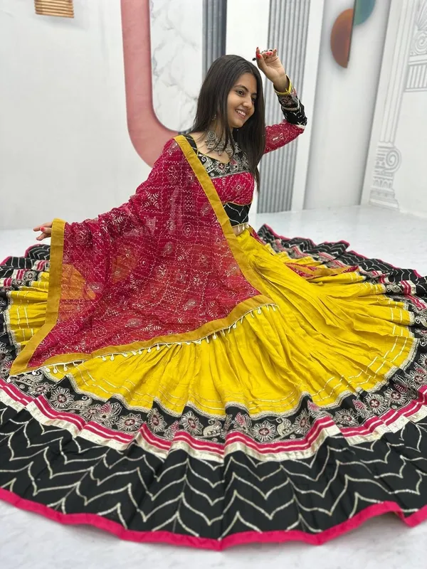 Yellow_Printed_Flared_Lehenga_Choli_Set_For_Women