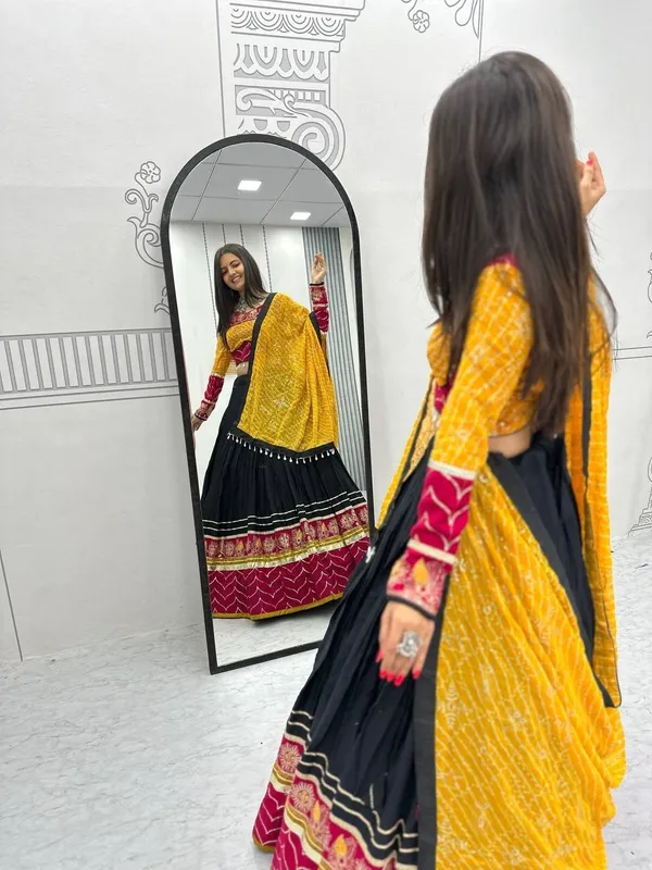 Yellow_Printed_Lehenga_Choli_Set_For_Women