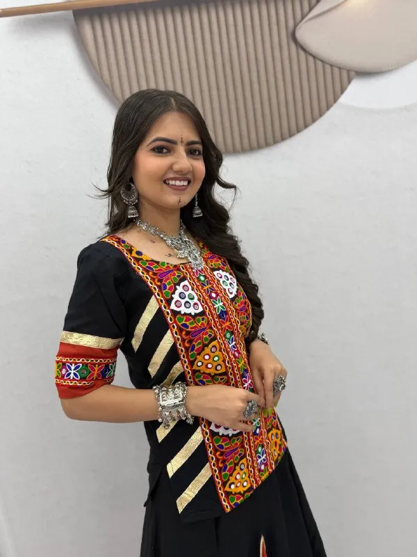 Black_Embroidered_Flared_Lehenga_Choli_For_Women