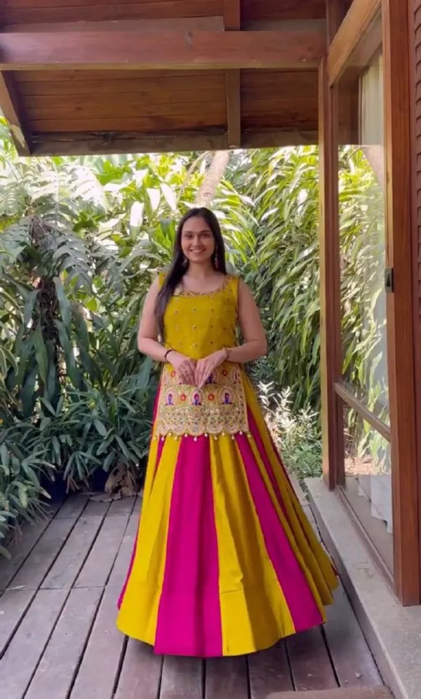 Yellow_Traditional_Lehenga_Choli_Set_For_Women