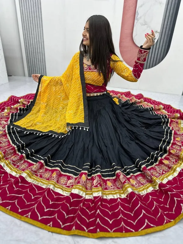 Yellow_Printed_Lehenga_Choli_Set_For_Women