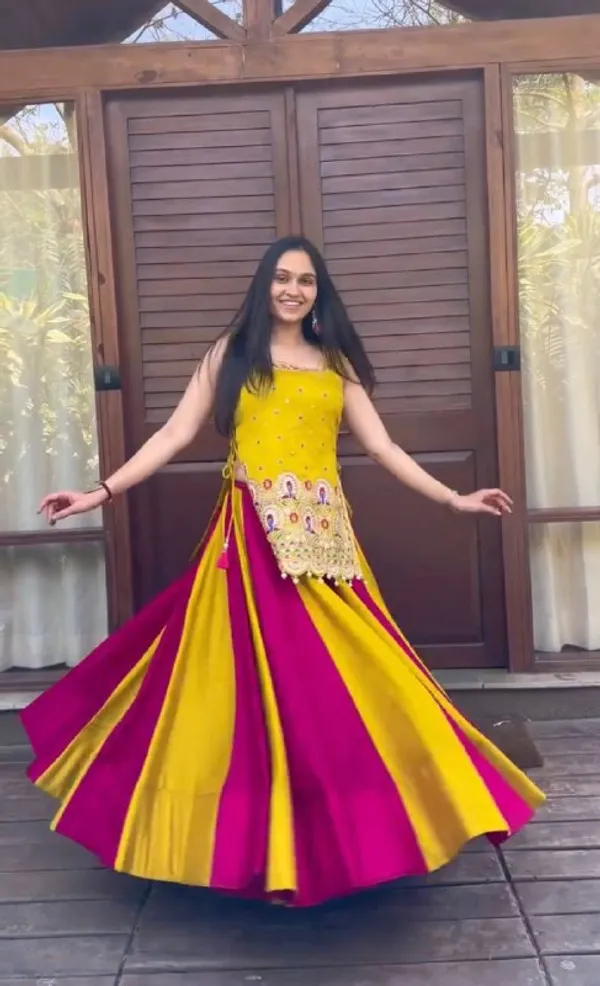 Yellow_Traditional_Lehenga_Choli_Set_For_Women