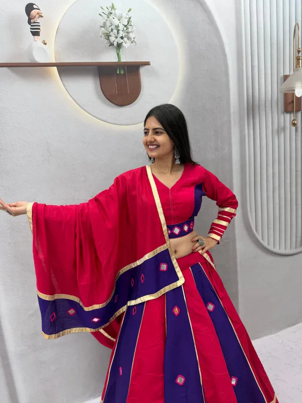 Pink_Traditional_Lehenga_Choli_Set_For_Women