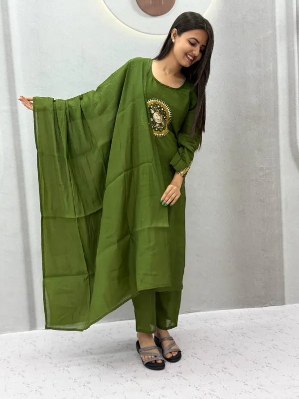 Green_Embroidered_Straight_Kurta_Set_For_Women