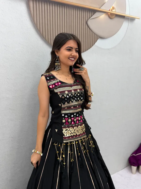 Black_Embellished_Flared_Ethnic_Dress_For_Women