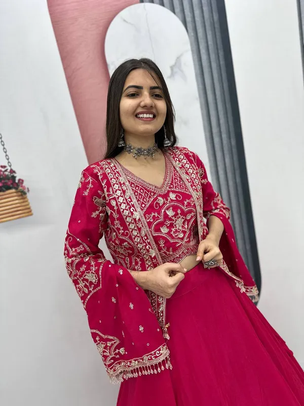 Red_Embroidered_Lehenga_Choli_Set_For_Women