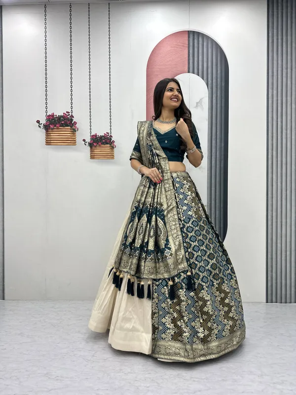 Navy_Blue_Printed_Lehenga_Choli_Set_For_Women