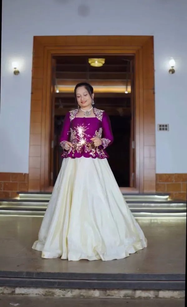 Purple_Embroidered_Lehenga_Choli_For_Women