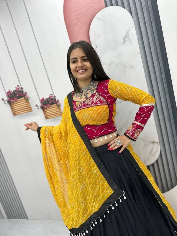 Yellow_Printed_Lehenga_Choli_Set_For_Women