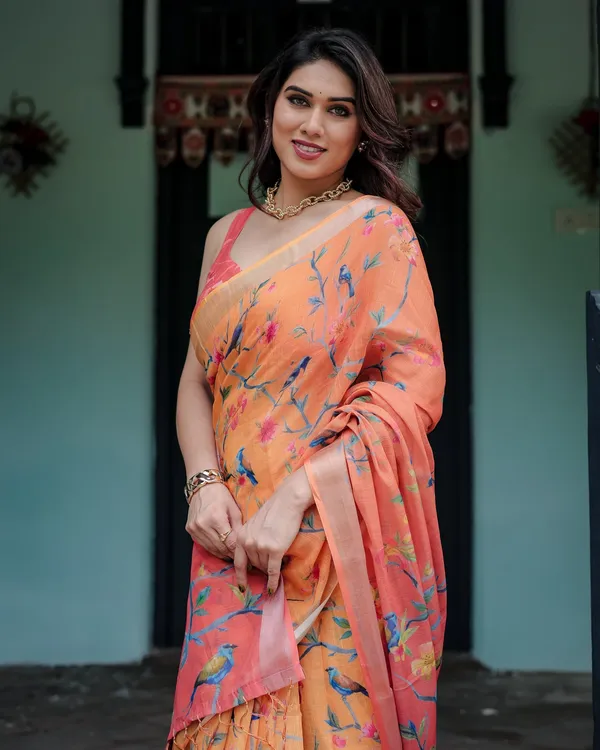 Rustic_Bloom_Printed_Linen_Saree_In_Peach_Orange_With_Contrast_Pallu