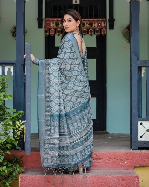Sophisticated_Grey_Ethnic_Motif_Linen_Cotton_Saree