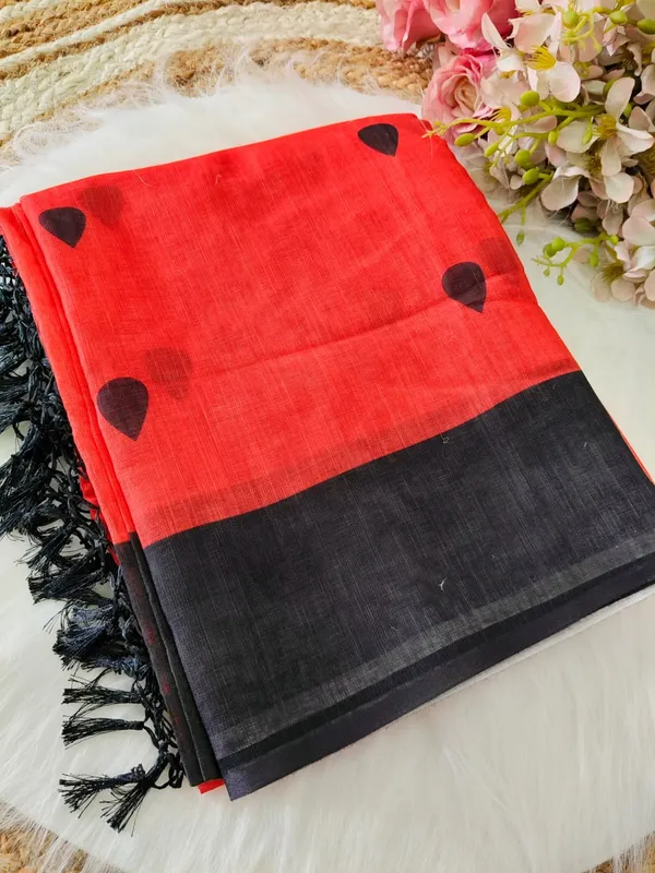 Bold_Red_Saree_With_Black_Border_Traditional_Motif_Print
