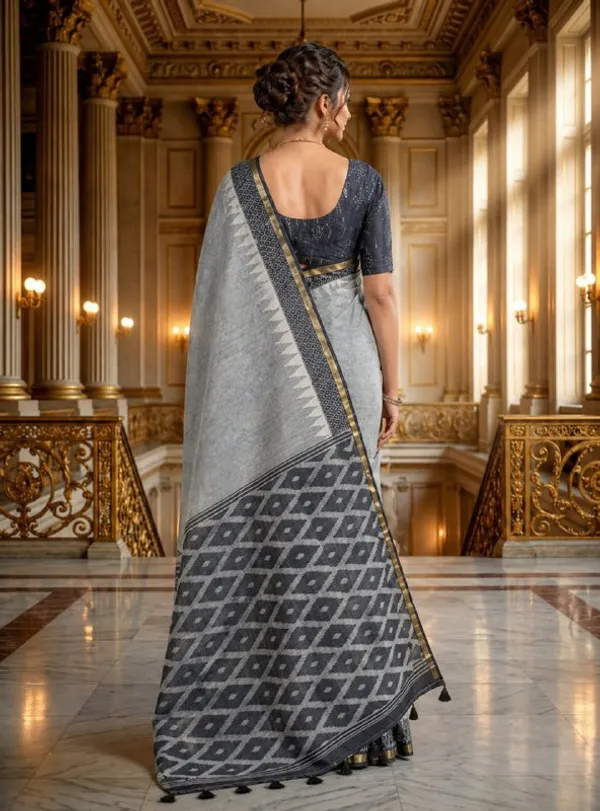 Grey_Woven_Cotton_Blend_Saree_With_Designer_Border_Tassels